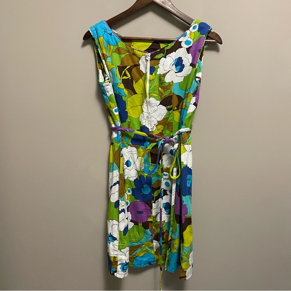Vintage 60s Mini Dress With Bold Floral Pattern - Picture 6 of 13